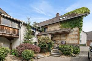 Charmantes Einfamilienhaus mit großem Nebengebäude in Grünberg / Beltershain! – Die vollständige Adresse der Immobilie erhältst du vom Anbieter., 35305 Grünberg – Vorschaubild 2