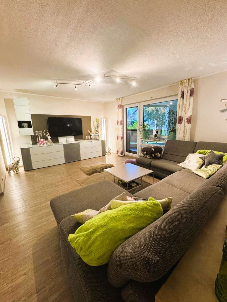 Immobilie in Kuppenheim - ***Provisionsfreie Vier- bis Fünfzimmerwohnung mit Balkon und TG-SP in Kuppenheim zu verkaufen+++ - Bild 1