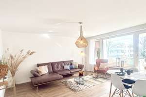 Für Jung & Alt: Bezugsfreie 4‑Zimmer‑Wohnung mit XL-Loggia * Tiefgarage *Aufzug *Energiekl. C *1. OG