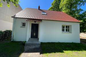 Flexibel wohnen: Einfamilienhaus in Stahnsdorf, unmittelbar an der Grenze zu Kleinmachnow gelegen – Die vollständige Adresse der Immobilie erhältst du vom Anbieter., 14532 Stahnsdorf – Vorschaubild 2