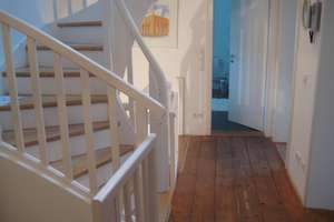 Modernes Einfamilienhaus in schöner Randlage mit Kamin, Garage, großer Garten und Dachterrasse! – 60599 Sachsenhausen-Süd, Frankfurt am Main – Vorschaubild 18