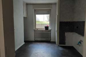 Gut gelegene 3-Zimmer-Wohnung mit Balkon in Koblenz-Süd – Die vollständige Adresse der Immobilie erhältst du vom Anbieter., 56073 Goldgrube, Koblenz – Vorschaubild 2