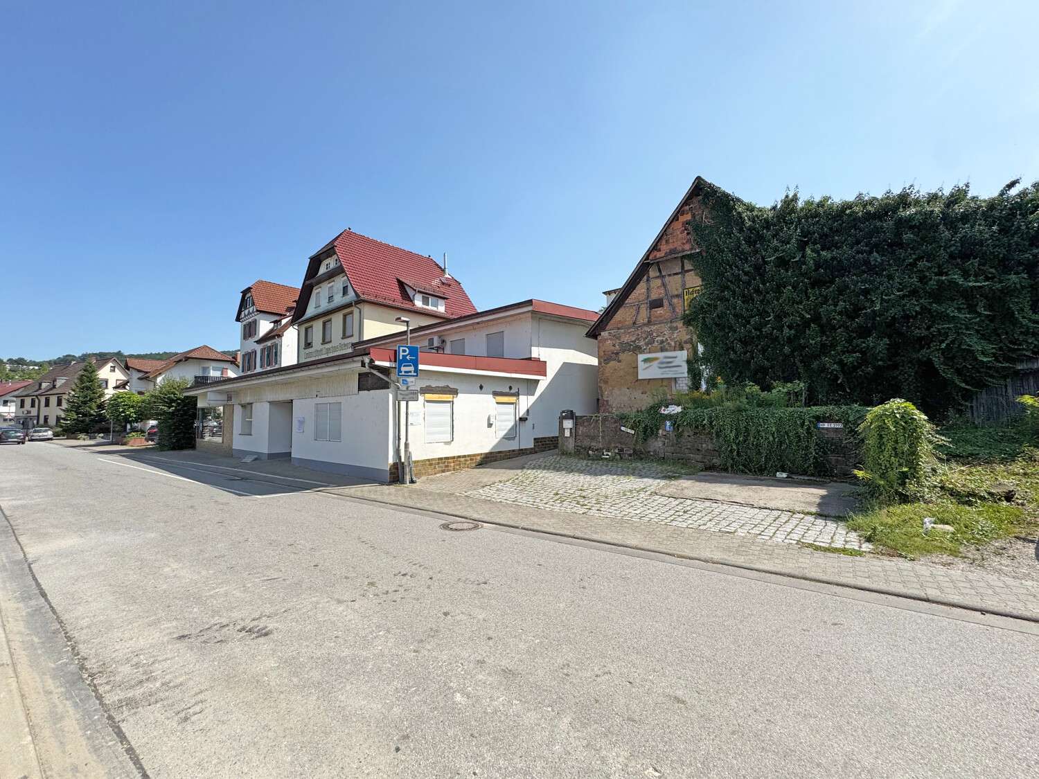 Wohn- und Geschäftshaus mit Halle und Stellplätzen, Bergstraße Kreis – Bild 4