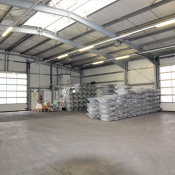 633 m² Lagerhalle in Dinslaken | durchfahrbar | ebenerdige Andienung | RUHR REAL