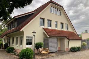 vermietetes Reihenhaus mit 2 Garagen – Die vollständige Adresse der Immobilie erhältst du vom Anbieter., 9557 Flöha – Vorschaubild 2