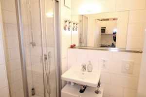 ruhiges 1-Zimmer Apartment mit Balkon in Toplage zu Innenstadt und Uni – Regensburg – Vorschaubild 6