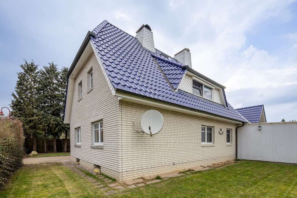 Immobilie in Loxstedt - Loxstedt - Hohewurth | Großzügiges Einfamilienhaus mit Einliegerwohnung! - Bild 1