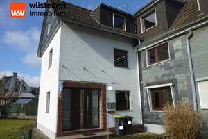 xxx Zweifamilienhaus mit großem Garten in Sudberg xxx