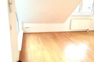 Dachgeschosswohnung in ruhiger Lage | Balkon & Stellplatz – Die vollständige Adresse der Immobilie erhältst du vom Anbieter., 50733 Nippes (Ortsteil), Köln – Vorschaubild 9