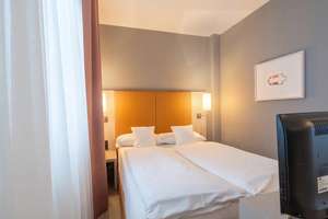 1. Möbliertes Apartment - Zentral und luxuriös Gemütliches – Charlottenstraße 60, 40210 Stadtmitte, Düsseldorf – Vorschaubild 16