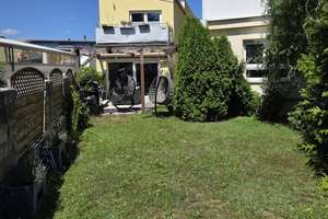 Repräsentatives Wohnensemble in Bestlage: Großzügiges Grundstück mit Vorderhaus & Remise – Die vollständige Adresse der Immobilie erhältst du vom Anbieter., 1309 Striesen-West, Dresden – Vorschaubild 2
