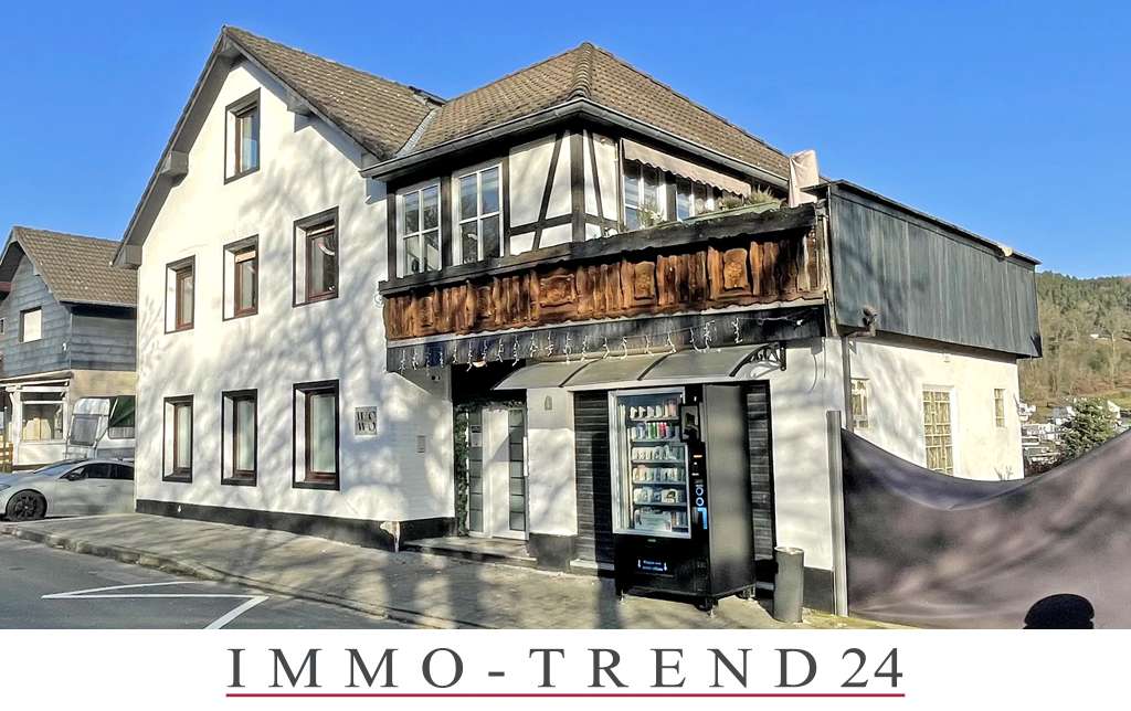 Immobilie in Simmerath - +++ Woffelsbach am Rursee - Flexibilität trifft Urlaubsflair...Mehrfamilienhaus zu verkaufen +++ - Bild 0