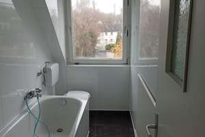 3 NKM frei bei Anmietung ! Schöne renovierte 3 Zimmer Dachgeschoss Wohnung in Duisburg zu vermieten – Beecker Str. 252, 47167 Alt-Hamborn, Duisburg – Vorschaubild 8