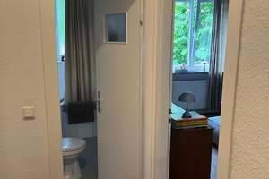 Charmante 2-Zimmer-Wohnung mit Loggia in Düsseldorf-Unterbilk – Wupperstraße 35, 40219 Unterbilk, Düsseldorf – Vorschaubild 2
