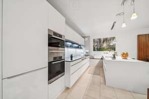 Designwohnung mit Weitblick: Luxus über dem Luitpoldpark mit Alpenblick – Die vollständige Adresse der Immobilie erhältst du vom Anbieter., 80796 Am Luitpoldpark, München – Vorschaubild 8