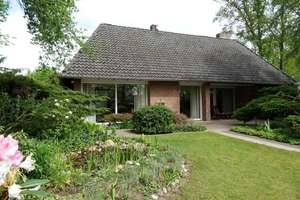 Architektenhaus auf parkähnlichem Grundstück in unvergleichlicher Bestlage