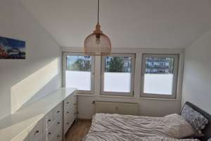 Lichtdurchflutete 2,5-Zimmer-Maisonette Wohnung mit Balkon auf der Sonnenseite in Beuel – 53225 Schwarzrheindorf/Vilich-Rheindorf, Bonn – Vorschaubild 3