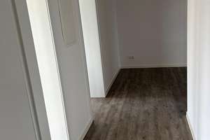 Bismarckstr. 90, Helle, renovierte 3-Zimmer Wohnung mit Dachterrasse und Balkon in Remscheid – Bismarckstraße 90, 42859 Zentralpunkt, Remscheid – Vorschaubild 12