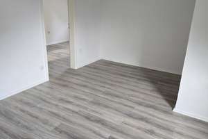 Geräumige 2-Zimmer-Dachgeschoßwohnung in Essen-Kupferdreh – Kupferdreher Straße 212, 45257 Kupferdreh, Essen – Vorschaubild 3