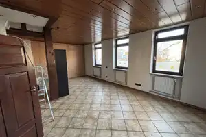 Einfamilienhaus mit viel Platz, Potenzial und Stellplatz – Rhein-Pfalz-Kreis – Vorschaubild 2