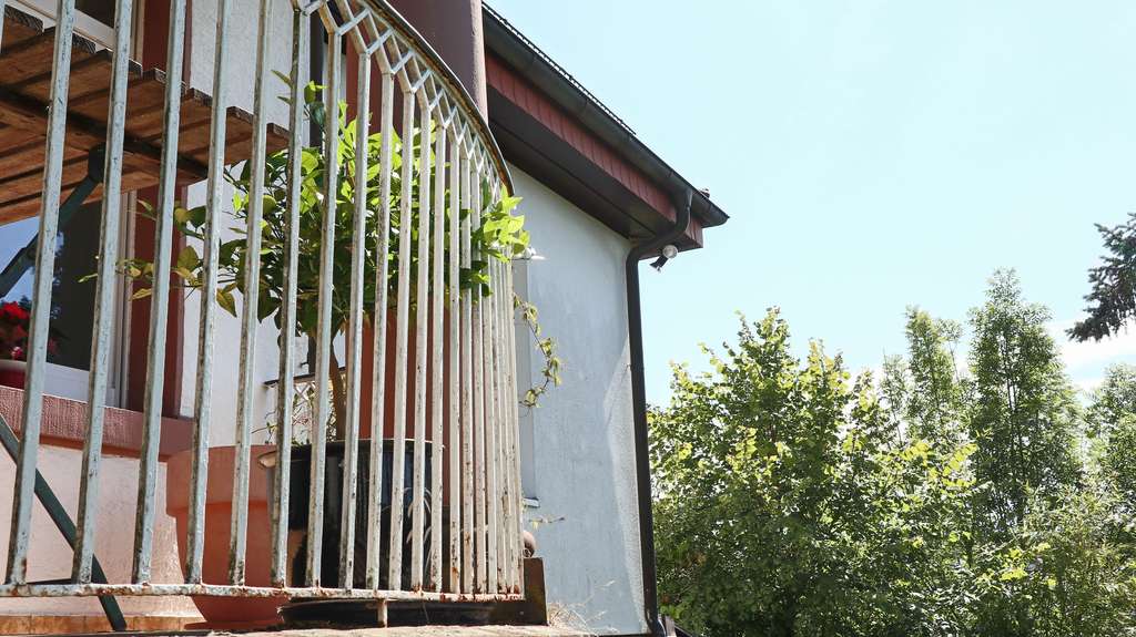 Immobilie in Niefern-Öschelbronn - Repräsentative Villa - Historisches Ambiente mit guter Bausubstanz und modernem Wohnkomfort.  - Bild 4