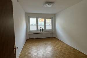 Außergewöhnliche 2,5-Zimmer-Wohnung nahe Uniklinikum - mit Einbauküche, Balkon & Sonnenterrasse – keplerstraße -, 45147 Holsterhausen, Essen – Vorschaubild 18
