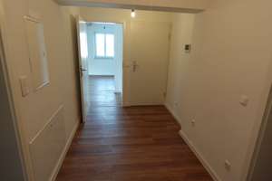 Wunderschöne 2-Zimmer Dachgeschoss-Wohnung in Perkam