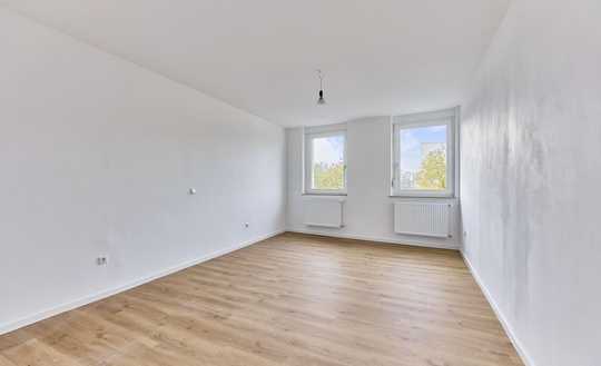 Kernsaniert - helle 2-Zi.-Whg. in Süd-West mit sep. Küche und Fensterbad