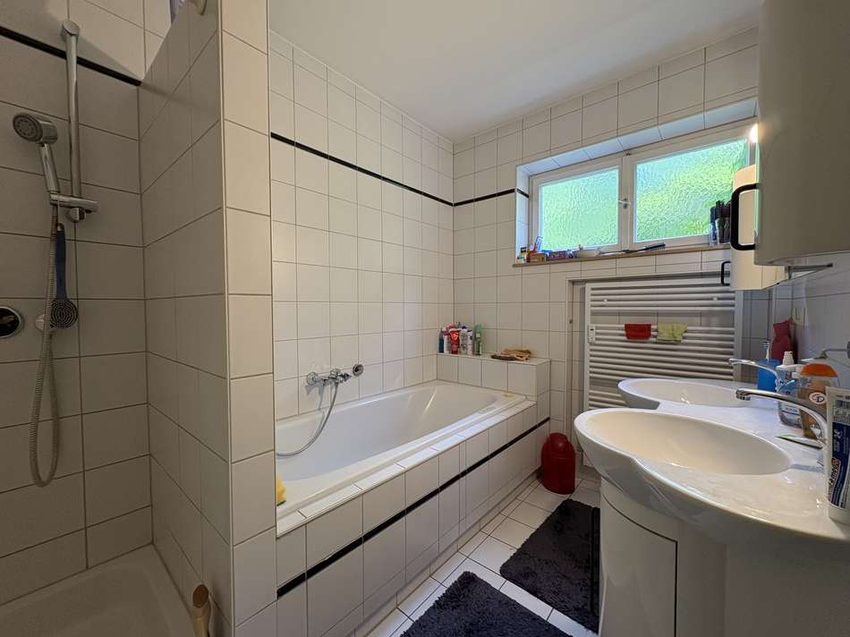 EG rechts - Bad