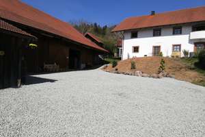Bauernhaus, Scheune, Zweifamilienhaus, Hundezucht erlaubt  – Die vollständige Adresse der Immobilie erhältst du vom Anbieter., 94374 Schwarzach – Vorschaubild 3