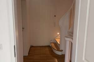 Wohnen mit Stil - liebevoll saniertes Altbaujuwel – Die vollständige Adresse der Immobilie erhältst du vom Anbieter., 40625 Gerresheim, Düsseldorf – Vorschaubild 2