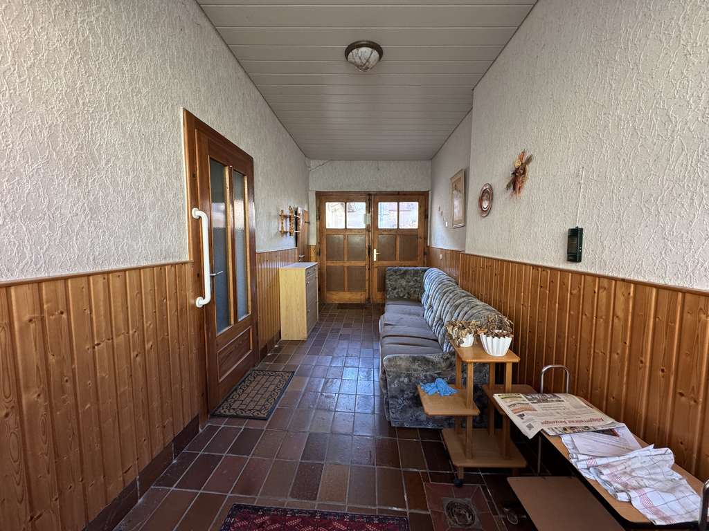 Immobilie in Buttstädt - Charmantes Reihenmittelhaus mit Nebengebäude und Terrasse in Buttstädt zu verkaufen! - Bild 1