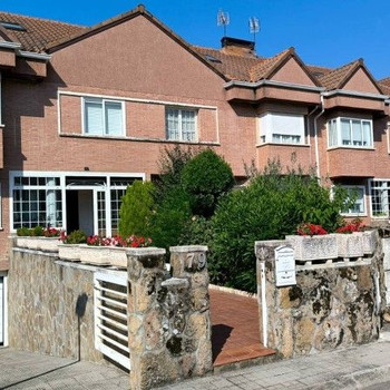 Reihenhaus zum Verkauf in der Urbanisation Los Molinos, Madrid