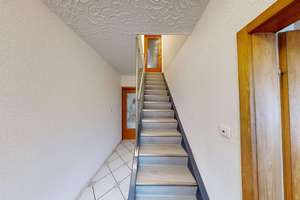 Gepflegtes Zweifamilienhaus mit Garage & großem Platzangebot in ruhiger Lage von Weilerbach – Die vollständige Adresse der Immobilie erhältst du vom Anbieter., 67685 Weilerbach – Vorschaubild 8