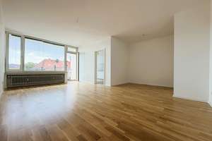 Sofort frei: 2 Zi. Whg. mit Balkon und weitem Blick
