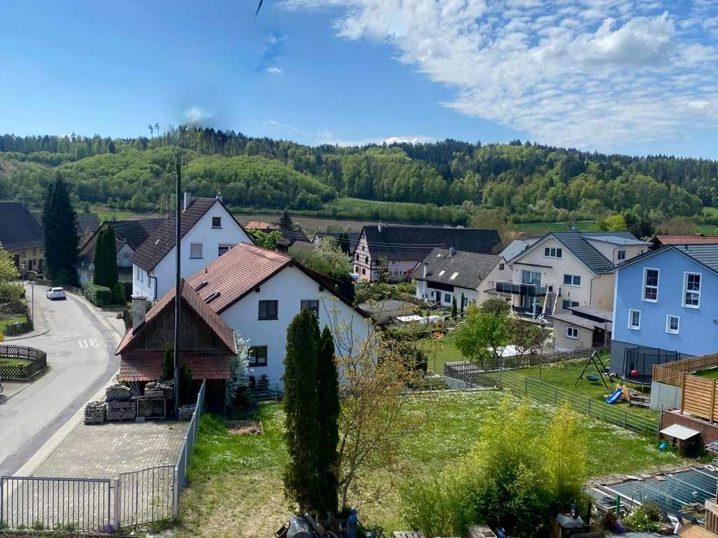 Sonniges Grundstück im Ortskern von Nesselwangen