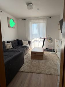 Helle 3 Zimmer Wohnung mit eigenem Garten