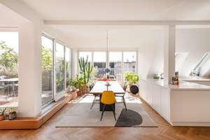 Urbane Ruheoase im Bötzowkiez – mit Kamin und zwei Sonnenterrassen – Die vollständige Adresse der Immobilie erhältst du vom Anbieter., 10407 Prenzlauer Berg, Berlin – Vorschaubild 1