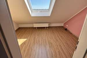 Modernes Reihenmittelhaus zu vermieten: 140m² Wohnfläche in einem Hochheimer Ortsteil – Main-Taunus-Kreis – Vorschaubild 5