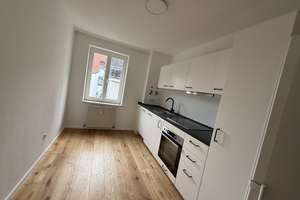 Erstbezug nach Sanierung: Helle und geräumige 2-Zimmerwohnung mit Einbauküche – Adlerstr. 32, 65183 Mitte, Wiesbaden – Vorschaubild 8