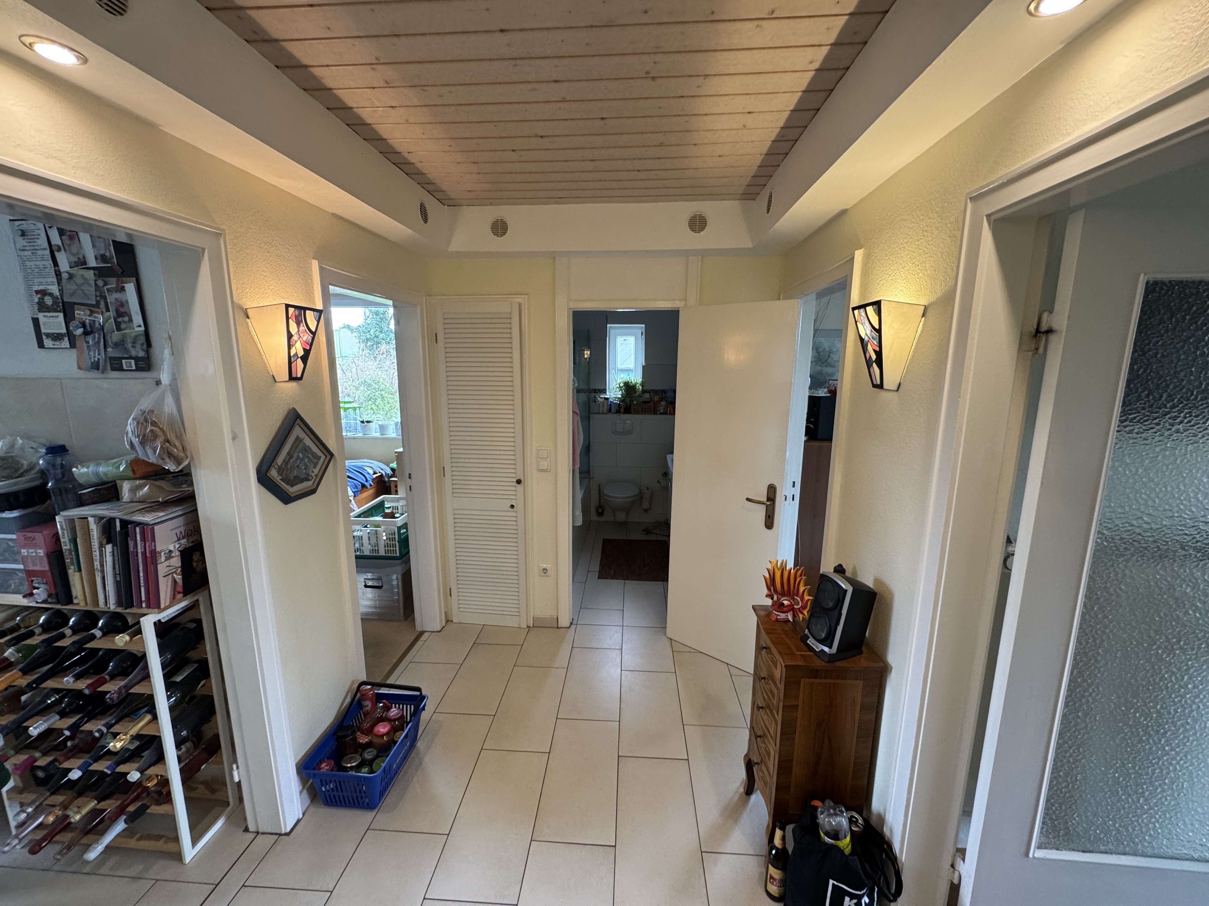 Lichtdurchflutete 3-Zimmer-Wohnung in ruhiger Lage mit guter Anbindung, Hamburg – Bild 4