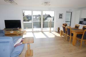 Moderne 4-Zimmer-Penthouse-Wohnung mit Einbauküche, Aufzug und großer Dachterrasse – 51381 Lützenkirchen, Leverkusen – Vorschaubild 3