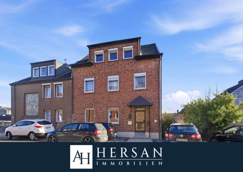 Immobilie in Stolberg - Attraktiv geschnittenes Ein- bis Zweifamilienhaus mit Garten in familiärer Lage von Stolberg! - Bild 0