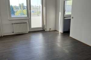 ***Sonnige Wohnung mit verglastem Balkon im schönen Johannisthal sucht netten Eigentümer*** – Springbornstr. 5, 12487 Berlin – Vorschaubild 3