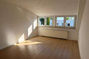 Stuttgart-Nord: 2,5-Zimmer-Wohnung im Dachgeschoss – Am Kriegsbergturm 41, 70192 Relenberg, Stuttgart – Vorschaubild 2