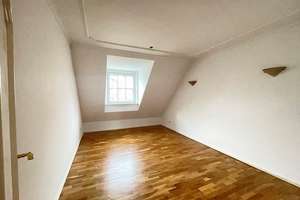 Großzügige 3,5 Zi. Maisonette- Wohnung mit Charme, Kamin und besonderem Flair – Die vollständige Adresse der Immobilie erhältst du vom Anbieter., 68519 Viernheim – Vorschaubild 5