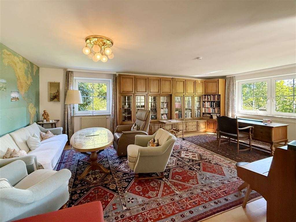 Immobilie in Tussenhausen - Landhaustraum mit weitläufigem Gartenparadies - Bild 1