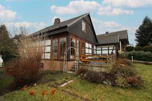 Bezugsfreies Einfamilienhaus mit Doppelgarage und Sonnengarten in Kleinolbersdorf  – Chemnitz – Vorschaubild 1