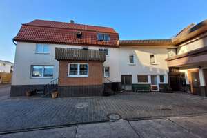 EHEMALIGE SCHREINEREI, IDEAL FÜR HANDWERKER!!! Gebäudekomplex mit 2 Wohnungen und Garagen – Heringer Straße 10, 36269 Philippsthal (Werra) – Vorschaubild 2