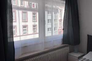 Helle 2,5-Zimmer-Wohnung in die nahe von der EZB – 60314 Ostend, Frankfurt am Main – Vorschaubild 6